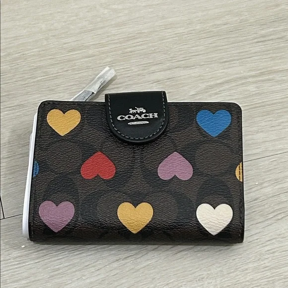 Coach (NWT) Gallery Tote Bag & Wallet in Signature Canvas & Heart Print - Picture 13 of 17